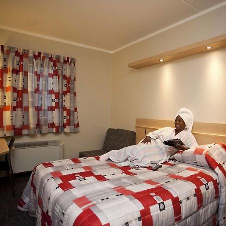 Road Lodge Carnival City Brakpan 外观 照片